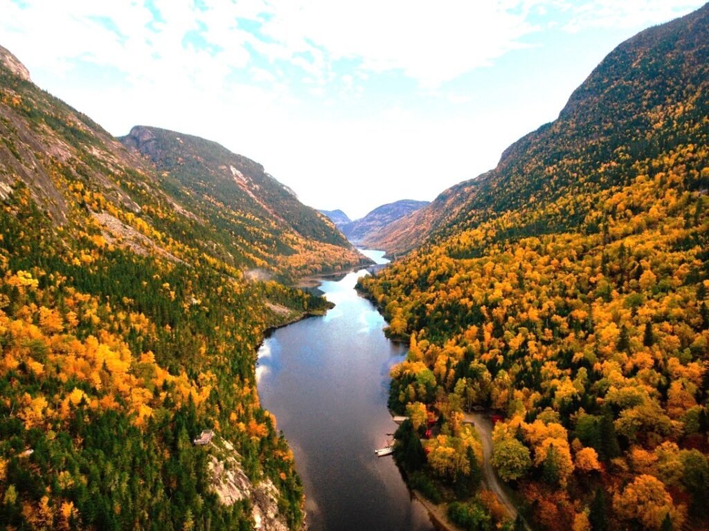 Hautes-Gorges-de-la-Rivière-Malbaie Park_Pack and Jet